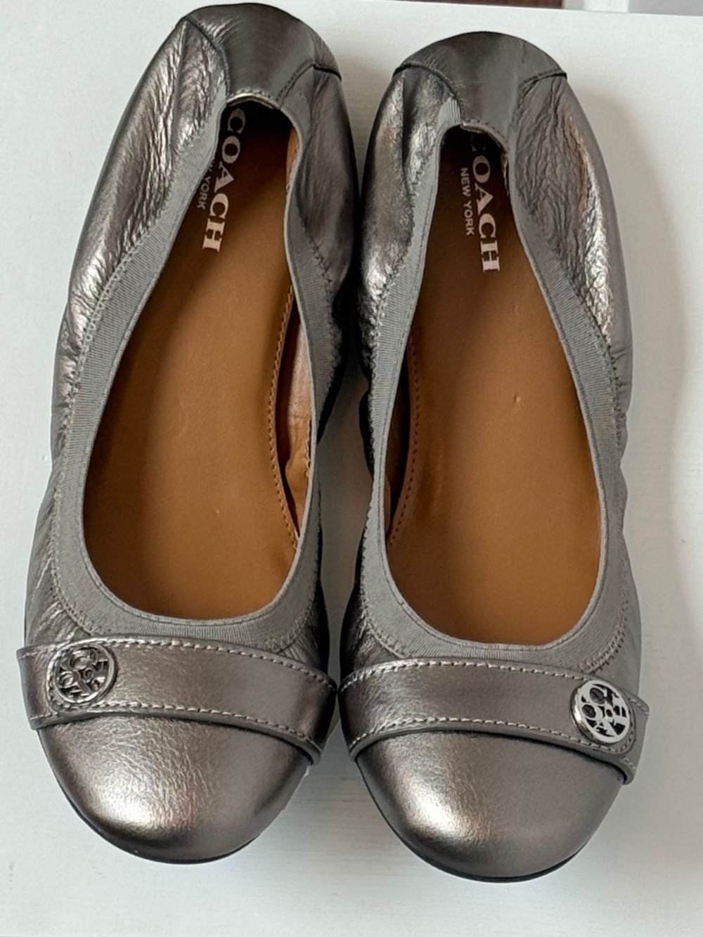 New COACH Chelsey Leather Ballet Flat (Pewter)